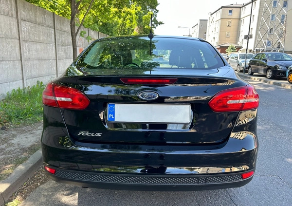 Ford Focus cena 39900 przebieg: 131000, rok produkcji 2018 z Warszawa małe 562